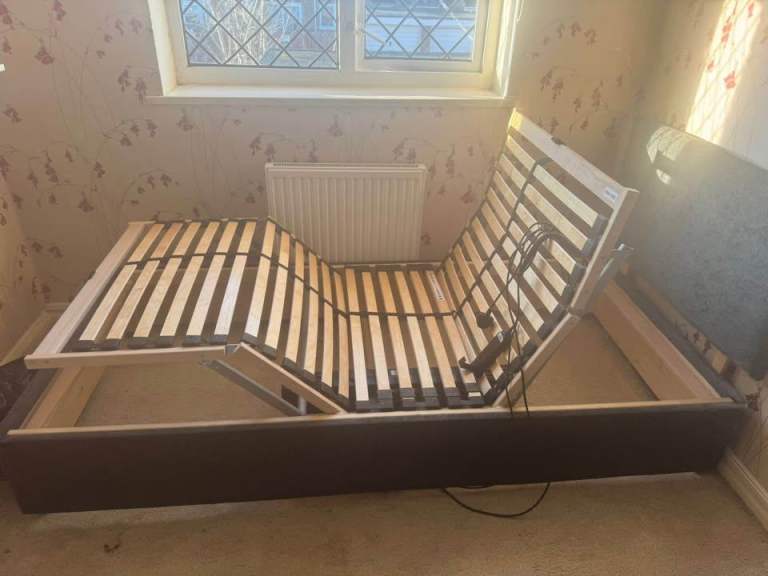 single reclining bed