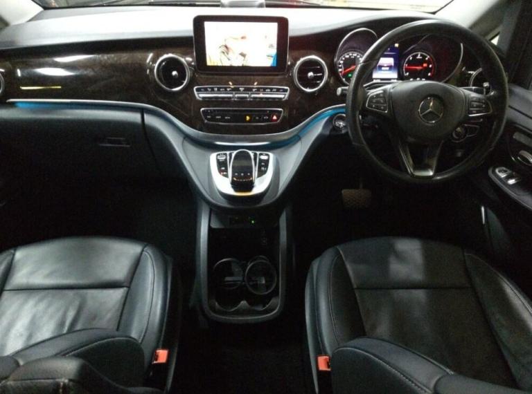 2016 Mercedes-Benz V-Class V220D V220 D DIESEL * AVANTGARDE LONG WHEEL BASE * LOW MILES * 7 SEATS...