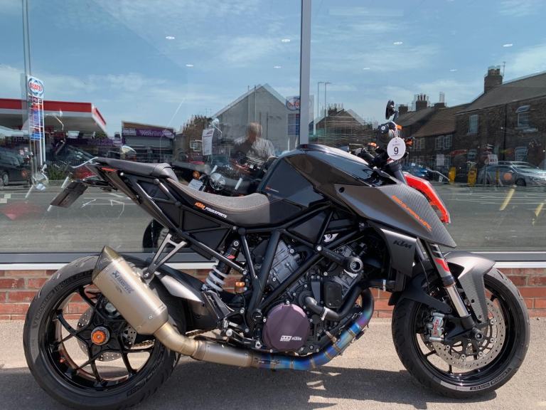 KTM 1290 SUPERDUKE R - TECH PACK - AKRAPOVIC FULL SYSTEM