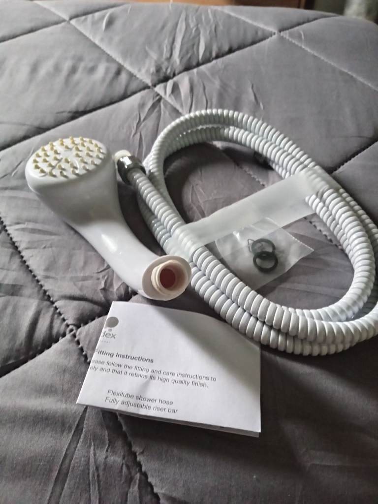 Croydex shower head and hose