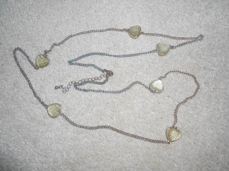 NECKLACE - COSTUME JEWELLERY