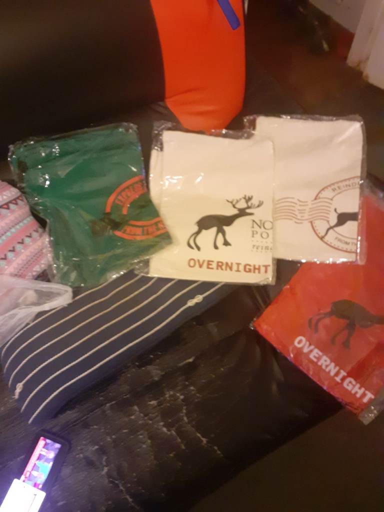 4  *NEW *Christmas santa sack with hang tag NEW