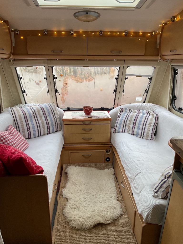 2004 Abbey Swift Freestyle 540 Caravan. 4 berth, completely watertight.