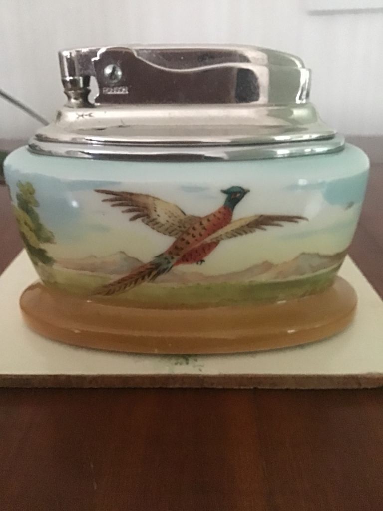 VINTAGE MINTON TABLE LIGHTER