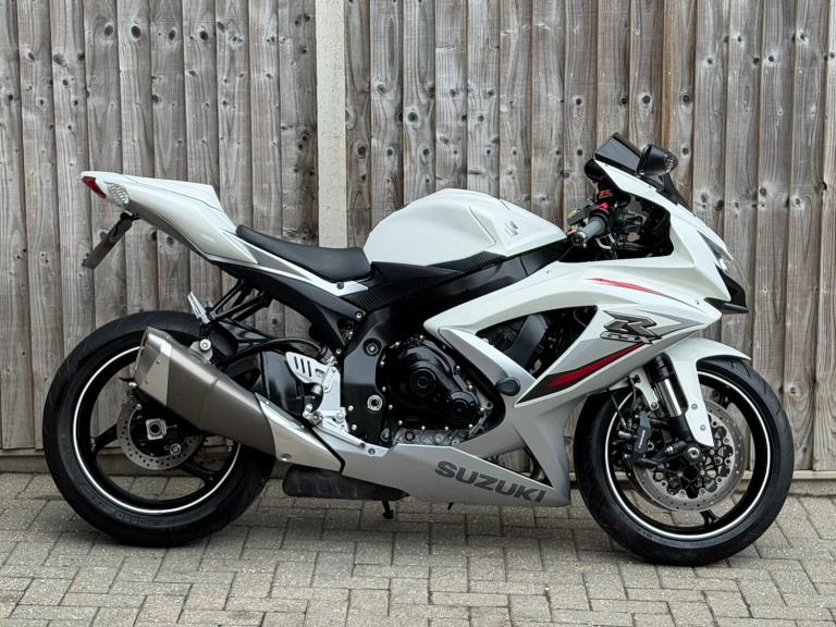 SUZUKI GSXR 750 K9 2009 (59) SUPER SPORT + RARE COLOUR SCHEME