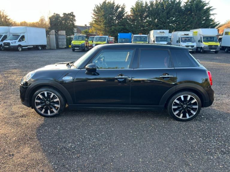 2015 MINI Cooper COOPER S Hatchback Petrol Manual