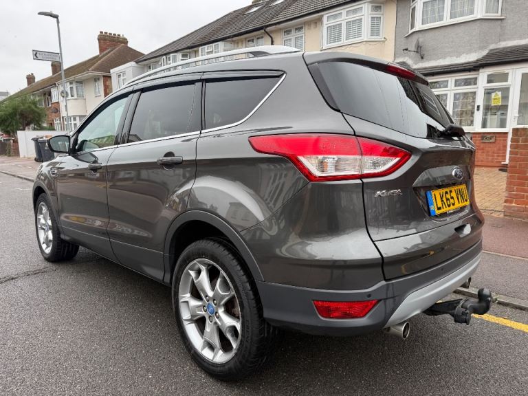FORD KUGA TITANIUM 4X4 2.0L TDCI 2016 ULEZ FREE DRIVES PERFECT 