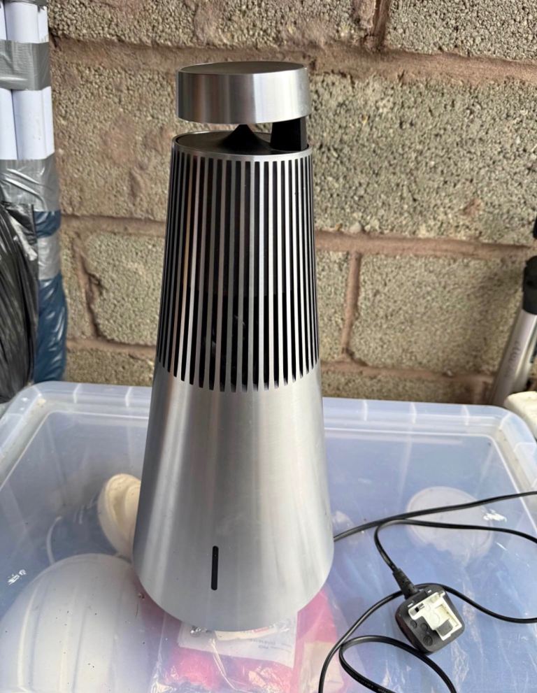 Bang & Olufsen BeoPlay bluetooth Speaker – Silver, Good Condition