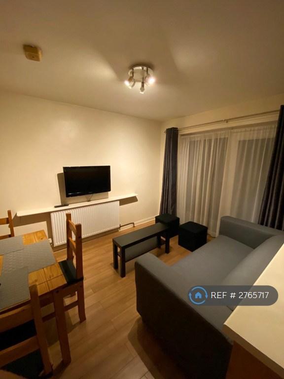 3 bedroom house in Swenson Avenue, Nottingham, NG7 (3 bed) (#2765717)