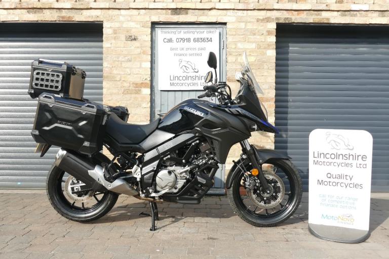 24 Suzuki DL 650 V-Strom