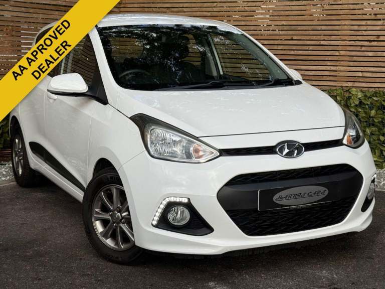 2015 Hyundai i10 1.2 Premium Hatchback 5dr Petrol Auto Euro 5 (87 ps) 12 MONTHS AA, FRESH SE HATC...