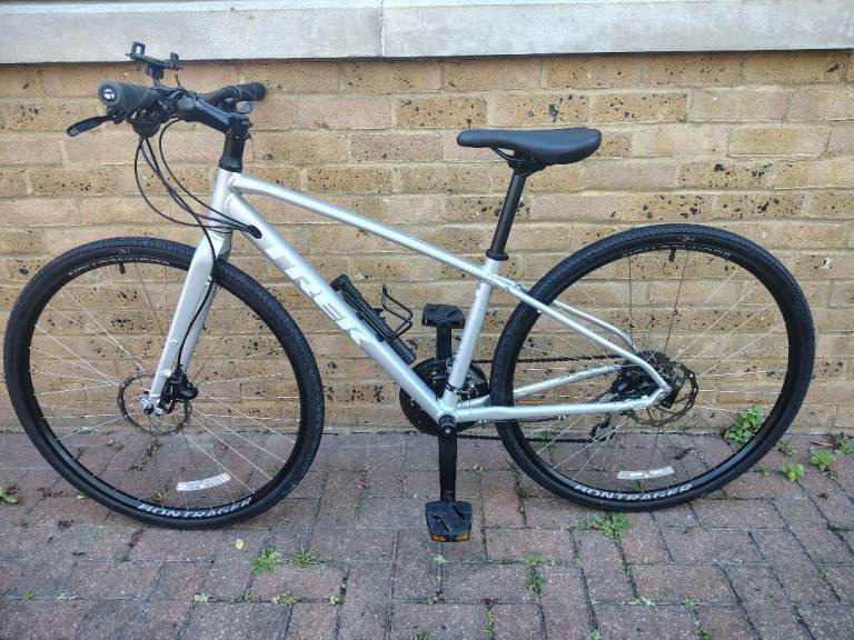Trek FX2 Small Womens Hybrid Bike Road and Trail Bicycle Ladies WSD Cycle Girls
