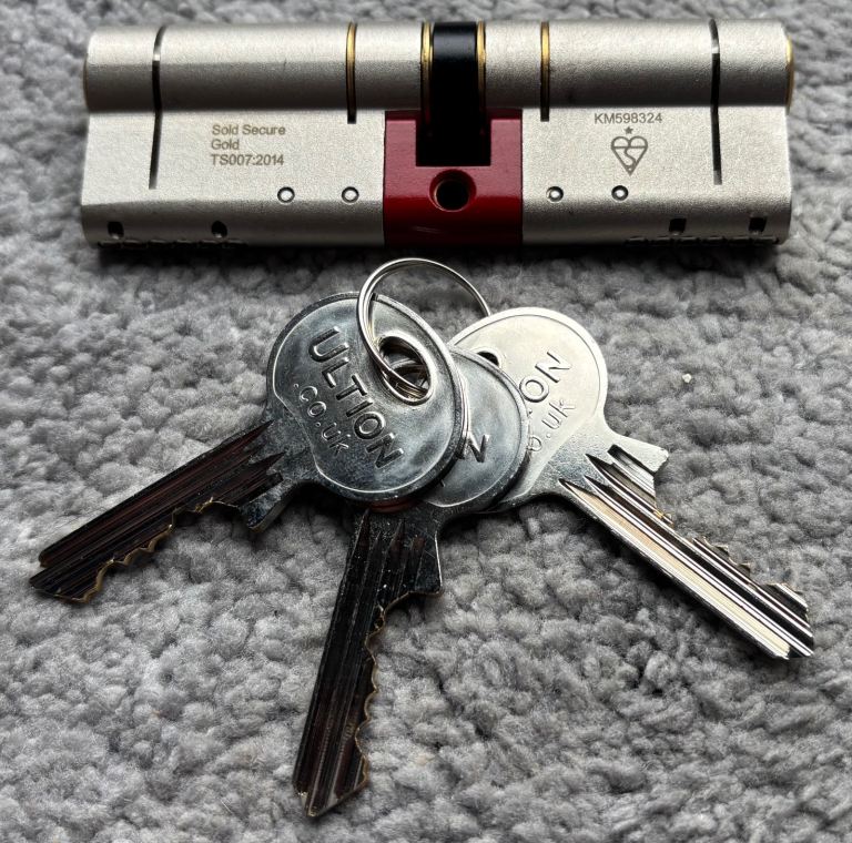 Ultion 1 Star Cylinder Lock (New)