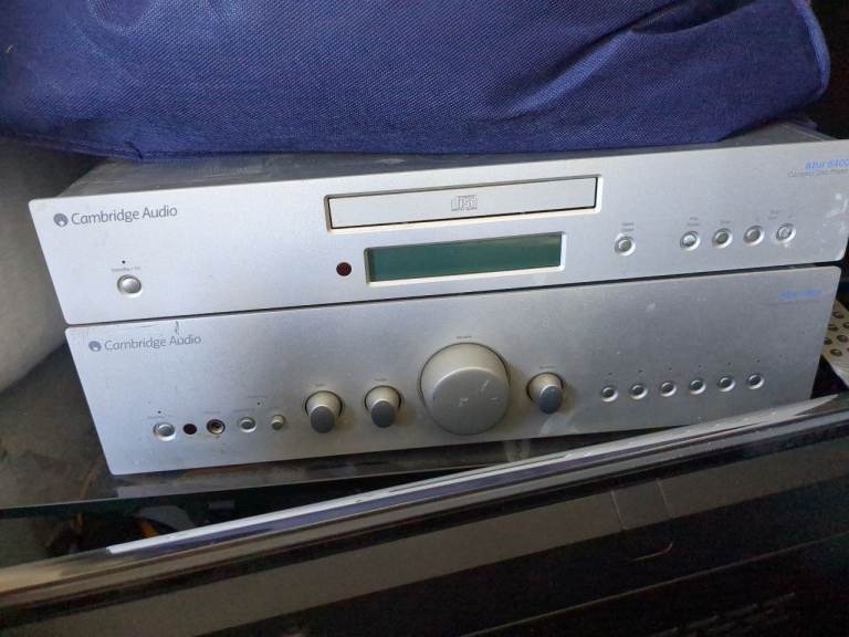Hifi system, Cambridge Audio amp and cd player including floor standing speakers