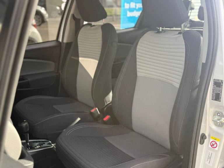 2018 Toyota Yaris 1.5 VVT-h Icon Tech Hatchback 5dr Petrol Hybrid E-CVT Euro 6 (s/s) (100 ps) Hat...