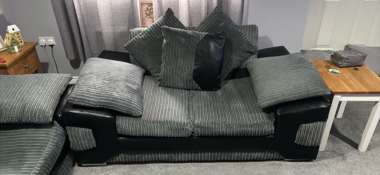 3 seater and 2 seater sofa 