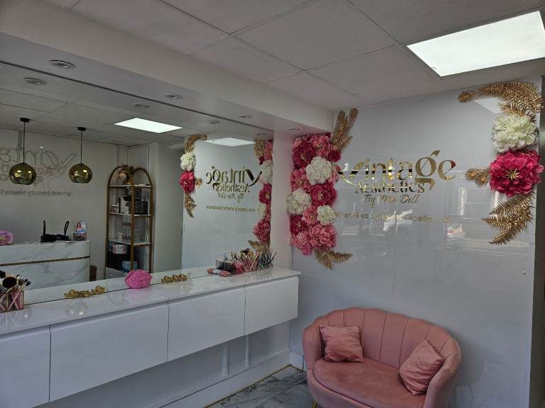 Prime Space Available for Rent – Nail Technician, Eyebrow Threading & Body Waxing!