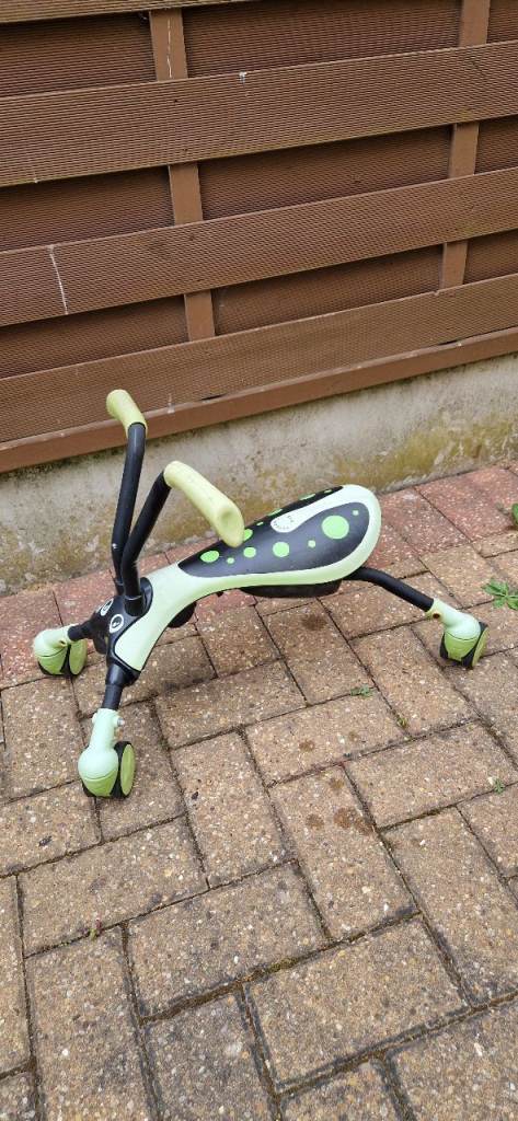 SCRAMBLEBUG, HORNET. GOOD CONDITION.