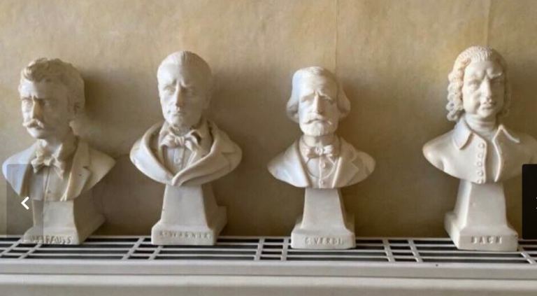 Interior design ornaments, 4 small busts of composers, £29
