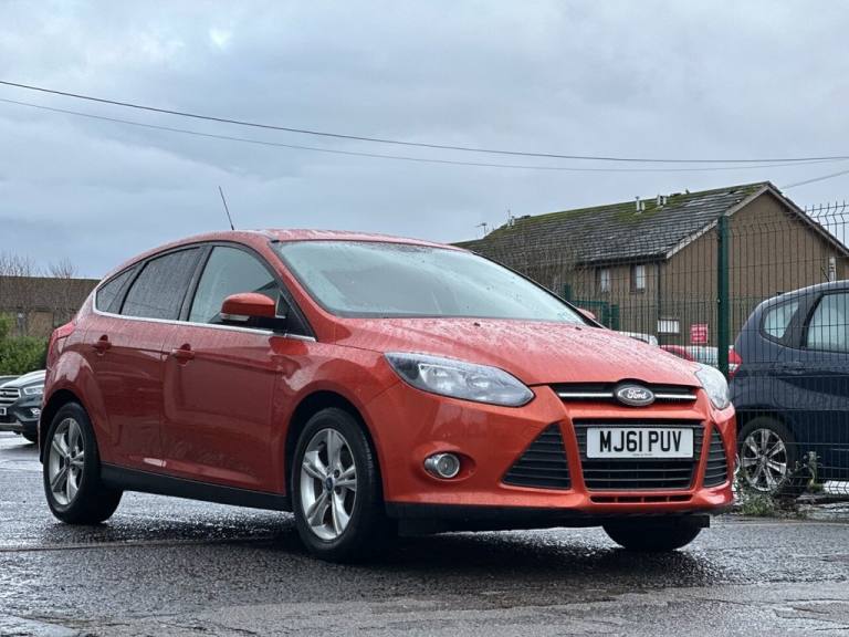 2011 Ford Focus 1.6 Zetec Hatchback 5dr Petrol Manual Euro 5 (125 ps) Hatchback Petrol Manual