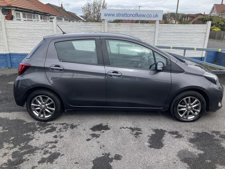 TOYOTA YARIS 1.3 Dual VVT-i Icon 2015