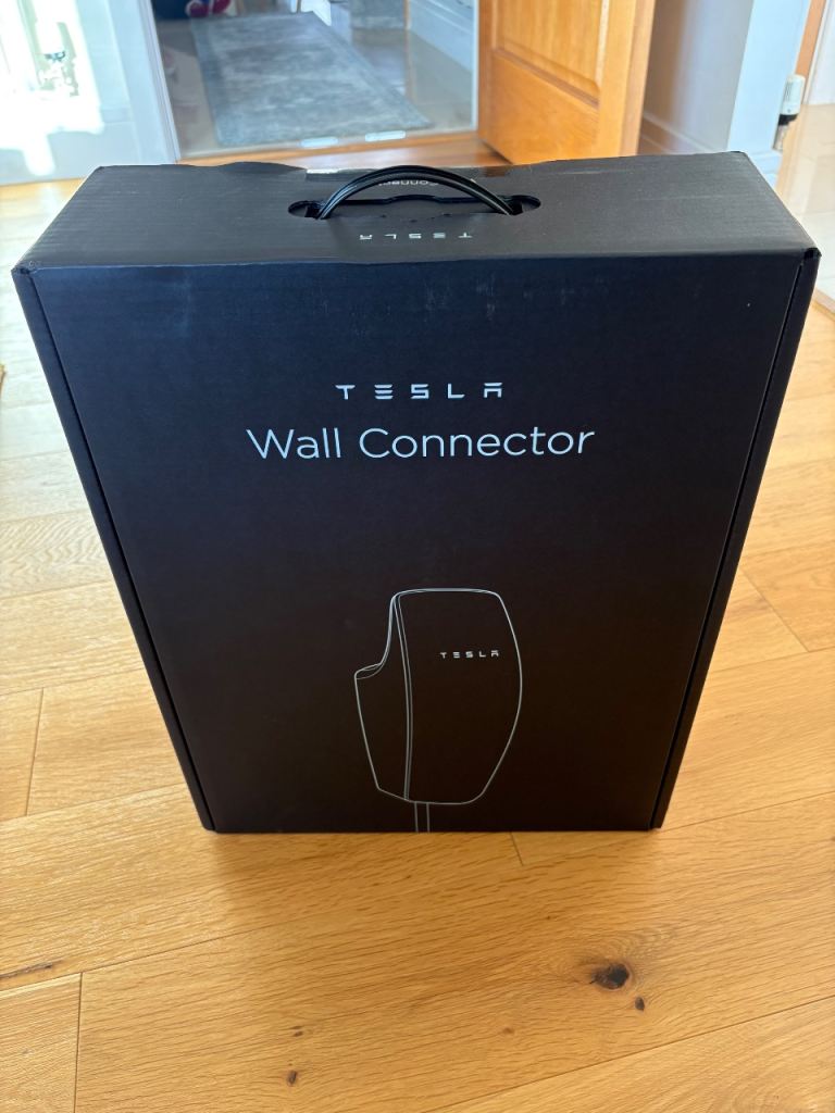 Bramd new & Sealed Tesla Wall Charger Connector Gen 3