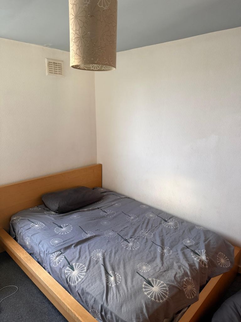 One room near heriot watt and napier university 