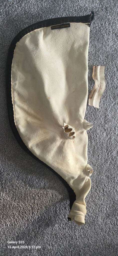 Bennett sheepskin pipe bag
