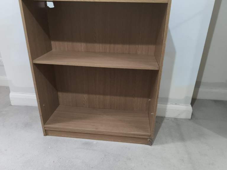 FREE Wooden Bookcase / Shelving Unit – 78cm Wide