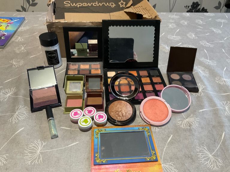Make up bundle