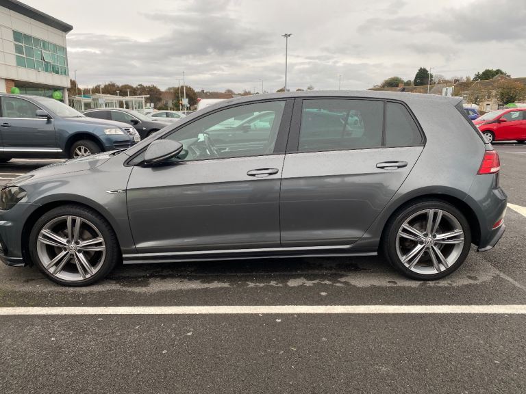 Immaculate condition 2017 Volkswagen Golf R-Line 1.5 TSI