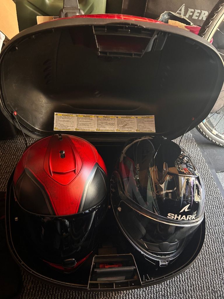 Givi top box large with new fixing plate