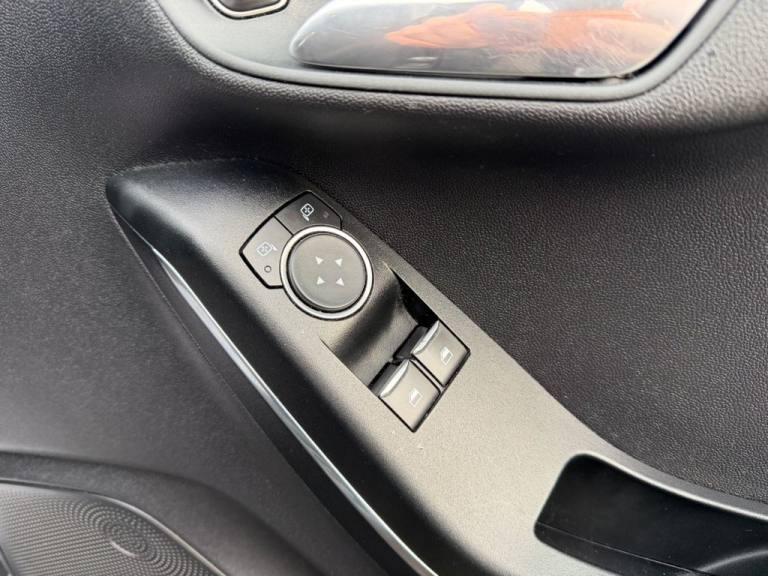 2019 Ford Fiesta 1.1 Ti-VCT Zetec Hatchback 5dr Petrol Manual Euro 6 (s/s) (85 ps) Hatchback Petr...