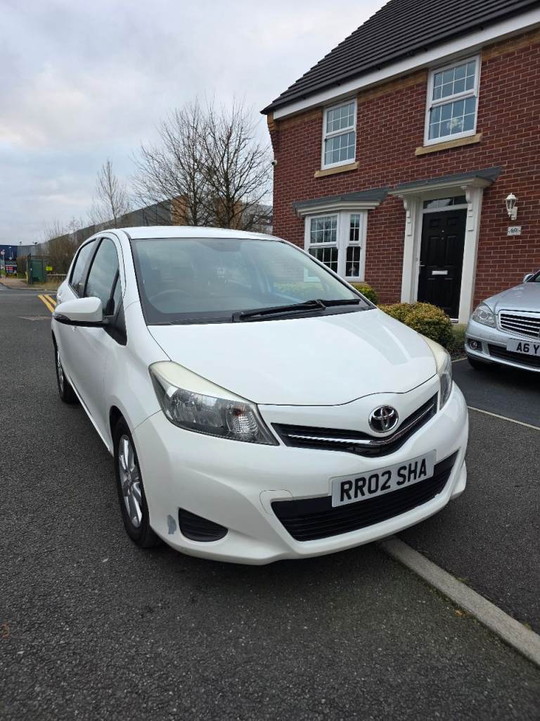 Toyota, YARIS, Hatchback, 2012, Manual, 1329 (cc), 5 doors