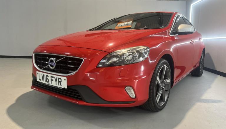 2016 Volvo V40 1.5 T3 R-Design Nav Hatchback 5dr Petrol Auto Euro 6 (s/s) (152 ps) Hatchback Petr...