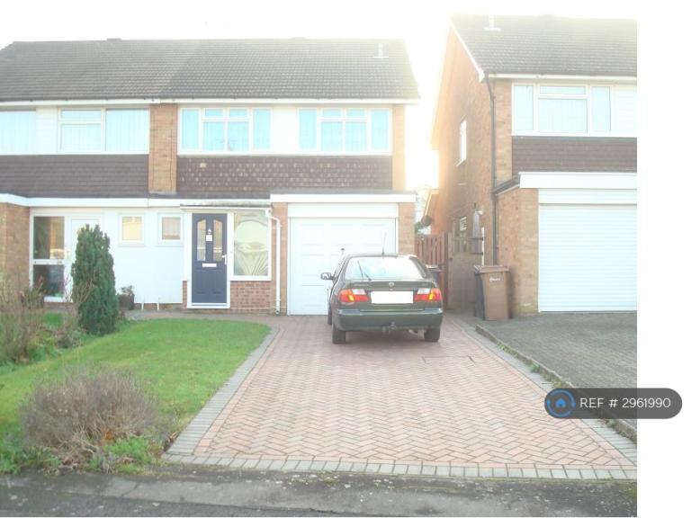 4 bedroom house in Chestnut Walk, Chelmsford, CM1 (4 bed) (#2961990)