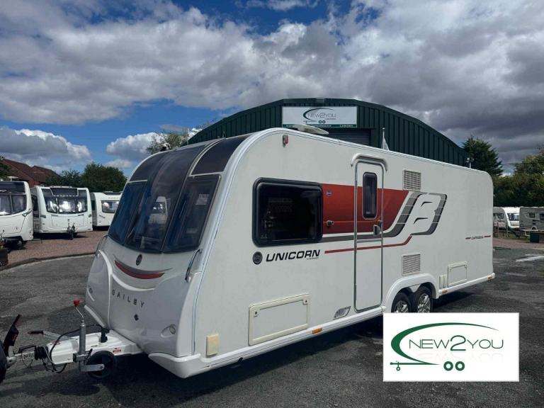 2016 Bailey Unicorn Cartagena 4 Berth Twin Axle Caravan - STOCK E175 - STUNNING