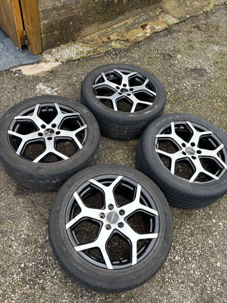 Renault Trafic 18in wheels