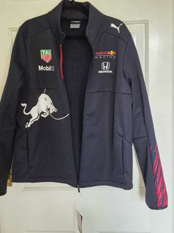 New Puma Red Bull Racing Jacket – Size Large | in Stockton-on-Tees