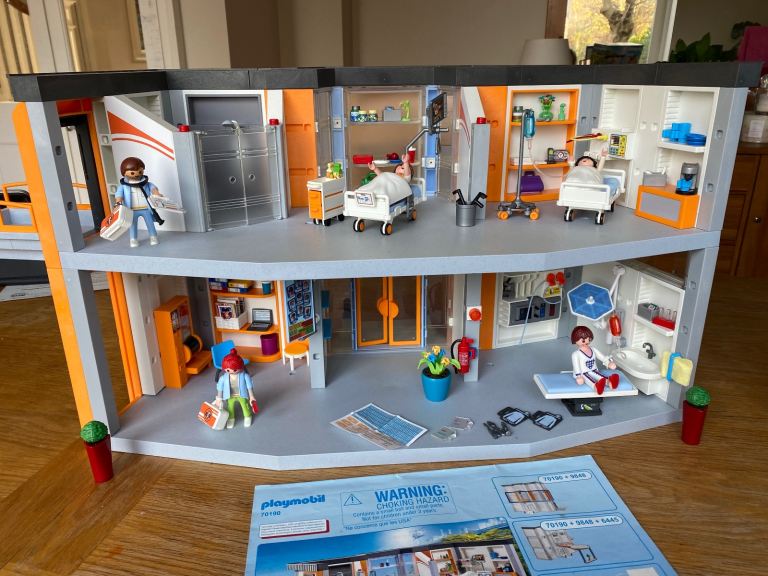 Playmobil City Life Hospital Set 70190