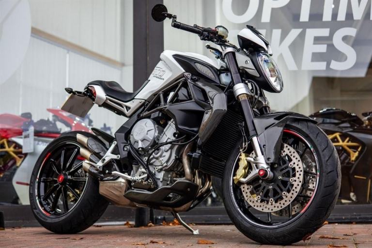 MV Agusta Brutale LOW MILES ! CARBON ! STUNNING