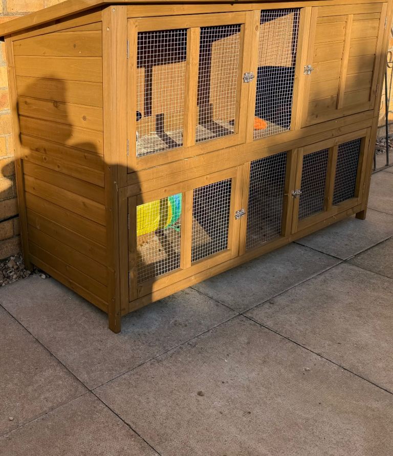 2 tier rabbit hutch 