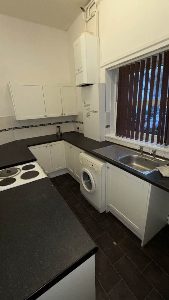 2 bedroom flat available 