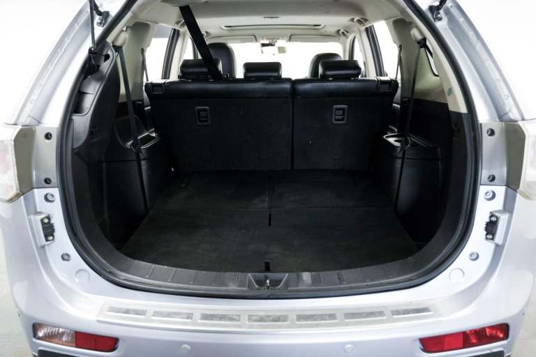 2013 Mitsubishi Outlander 2.2 DI-D GX5 5dr Auto ESTATE DIESEL Automatic