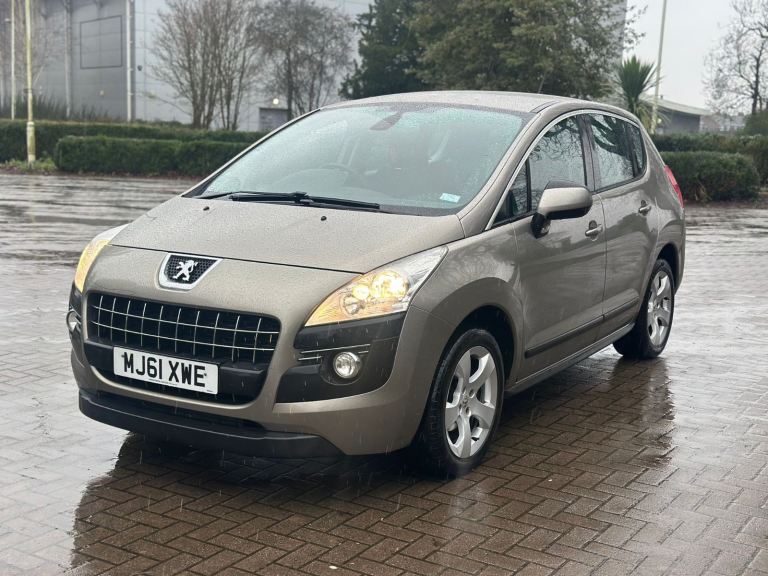 Peugeot, 3008, Hatchback, 2012, Semi-Auto, 1560 (cc), 5 doors