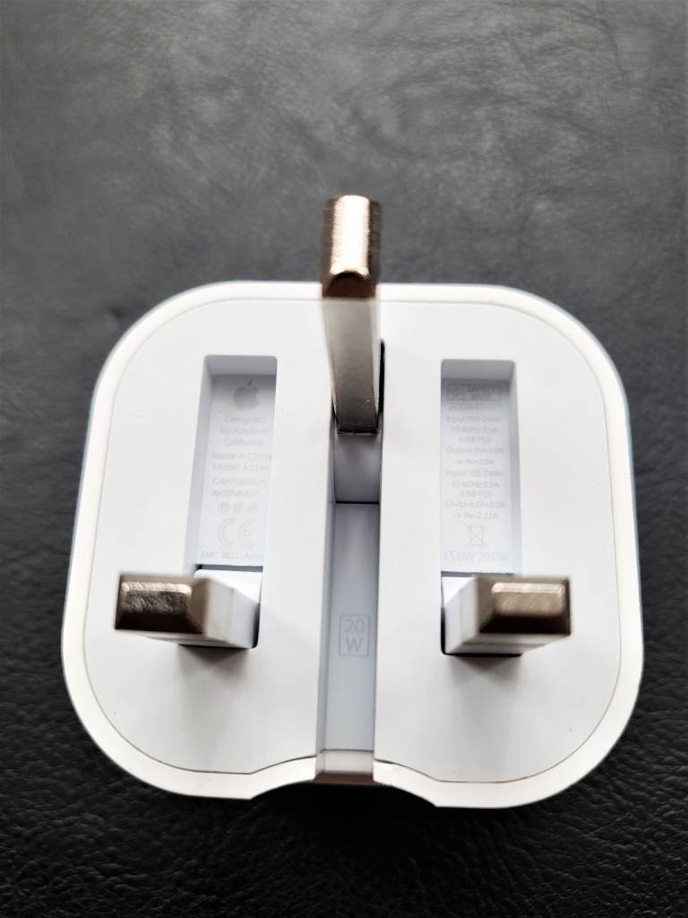 Brand New Apple 20W USB-C Power Adapter For iPhone, iPad pro, Samsung, Huawei, Motorola, Nokia