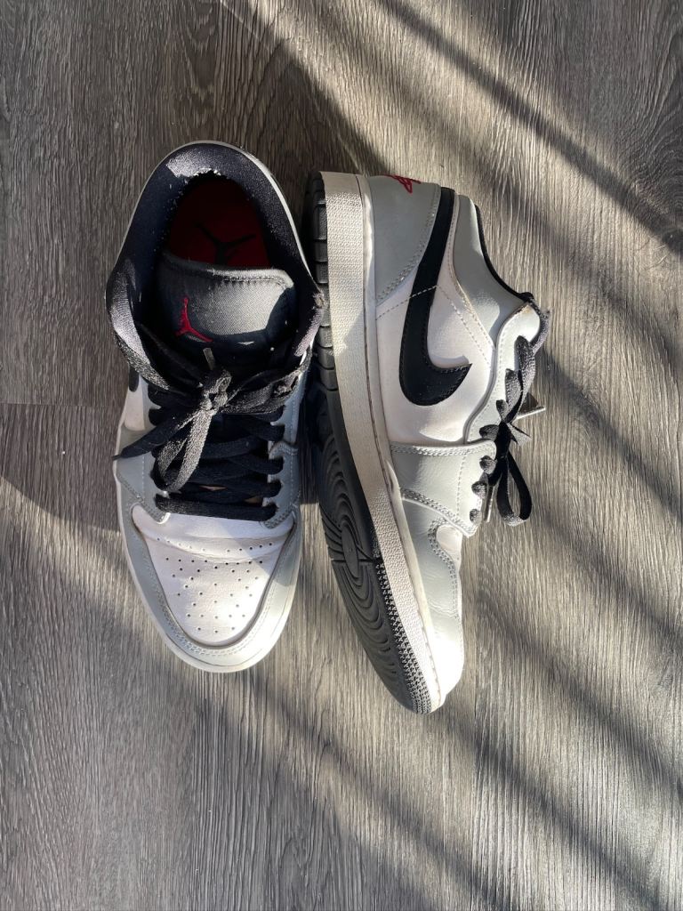 Air Jordan 1 Low Light Smoke Grey