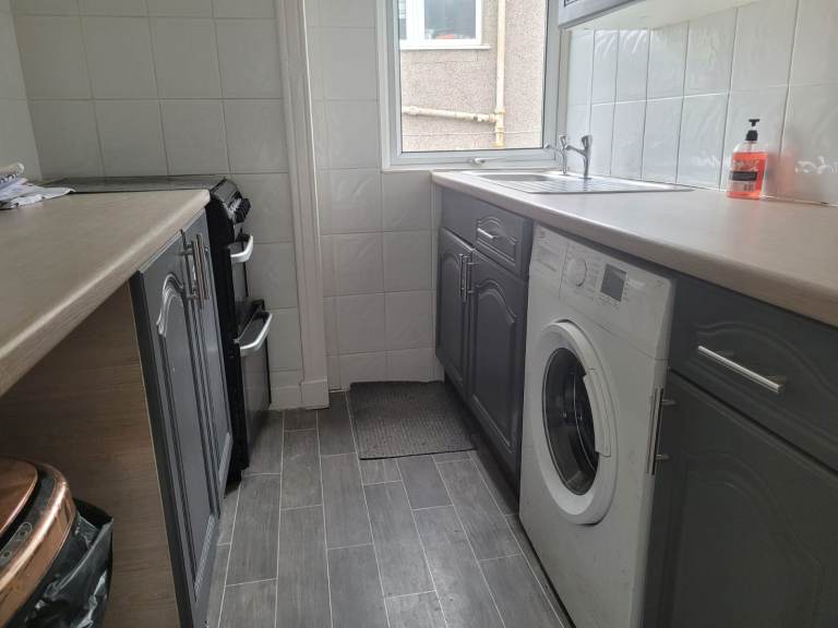 3 Bedroom Flat Croftfoot