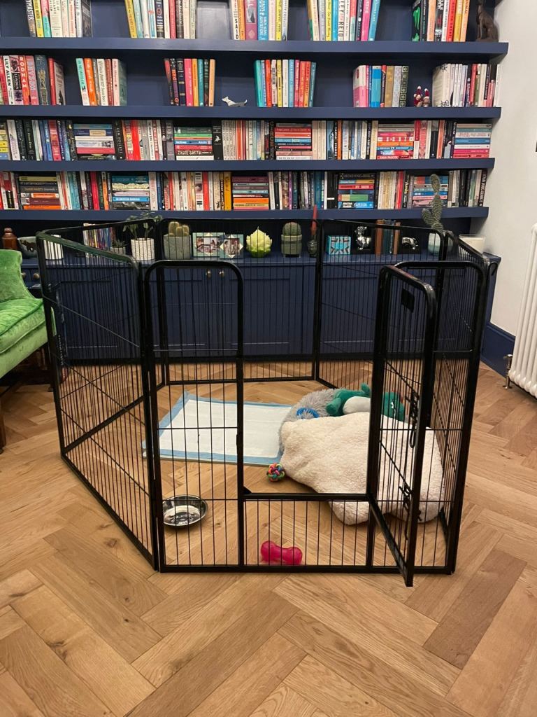 Puppy playpen (black - perfect condition) 