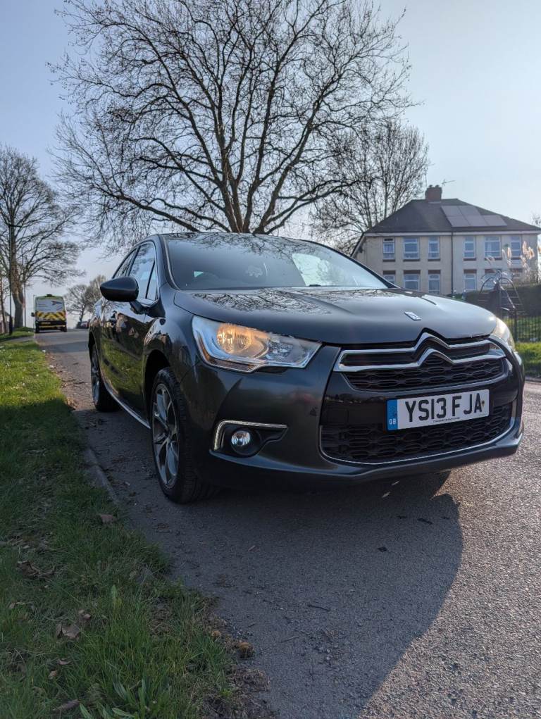 Citroen, DS4, Hatchback, 2013, Manual, 1560 (cc), 5 doors